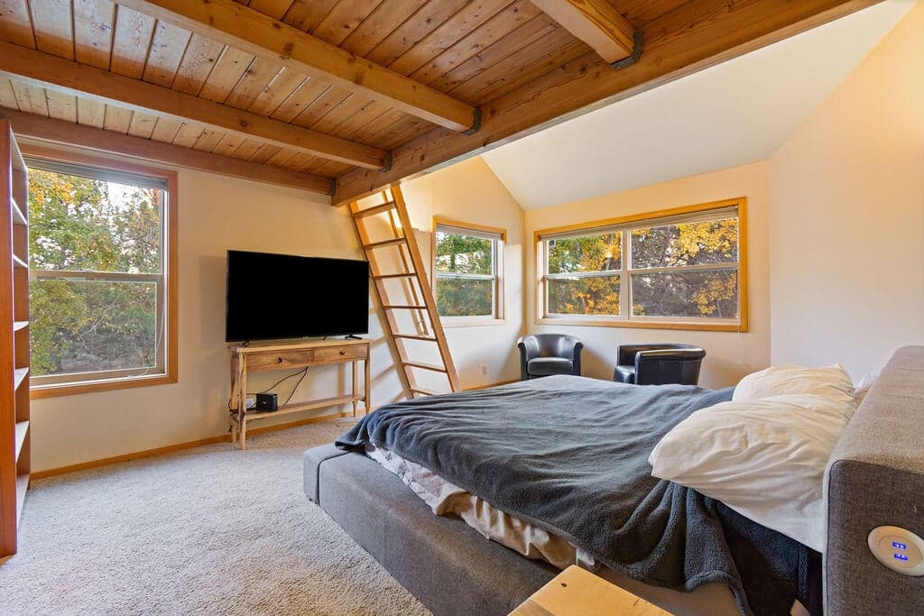 Photo of 62804 Montara Drive 37 of 56