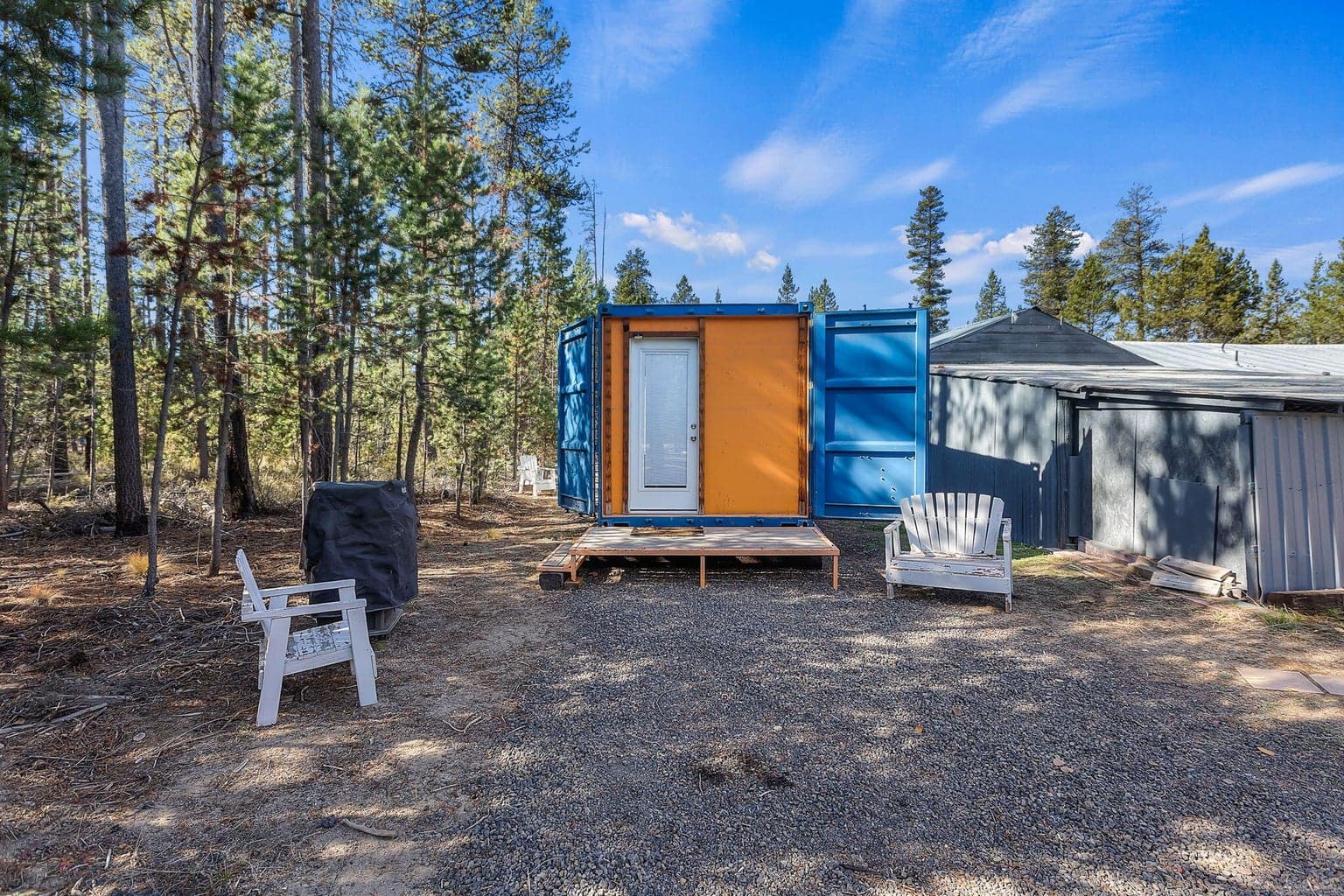 Unpermitted ADU available outside of Escrow. Call to inquire!!!