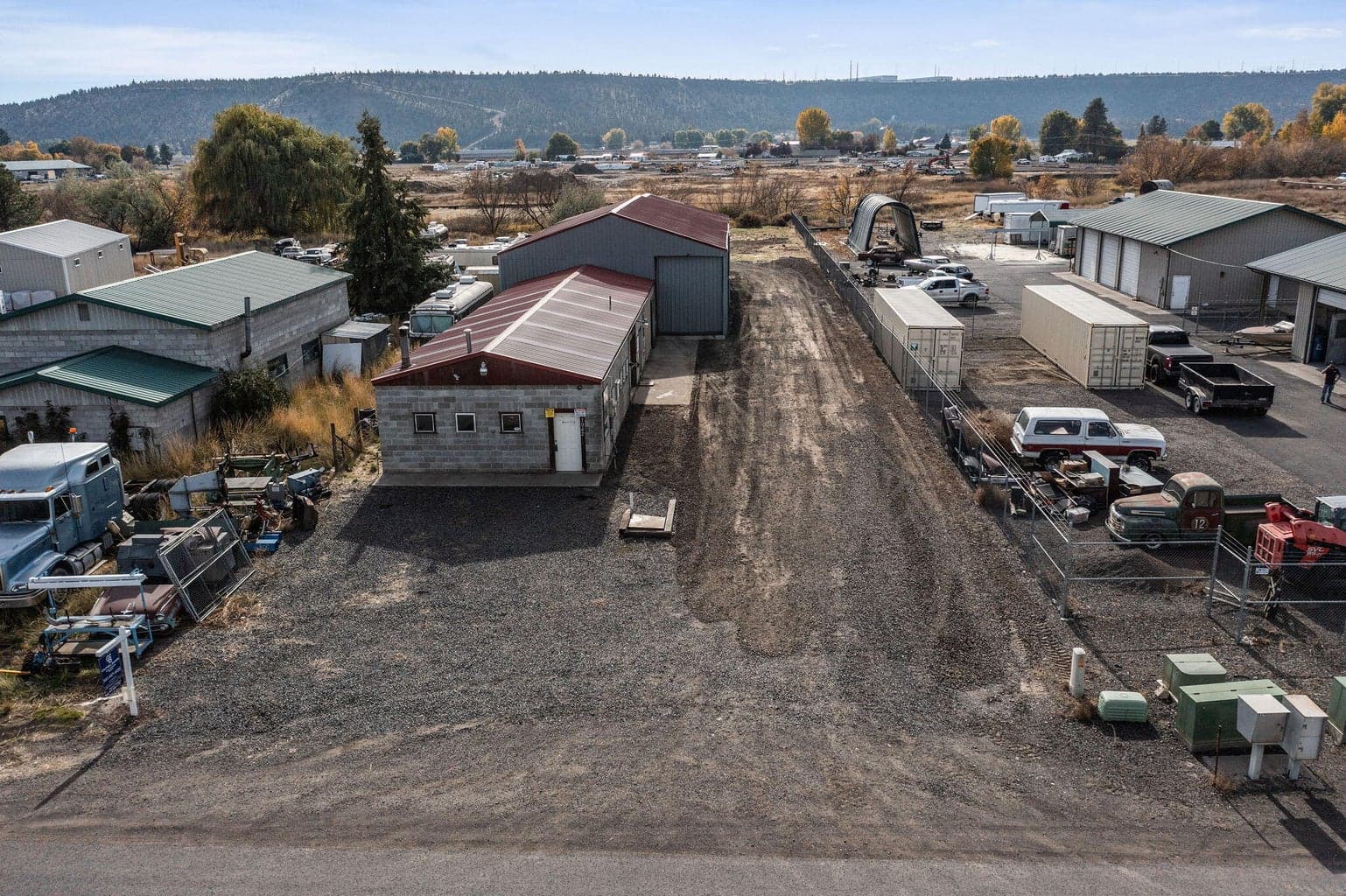 Photo of 1942 NW Industrial Park Road 26 of 48
