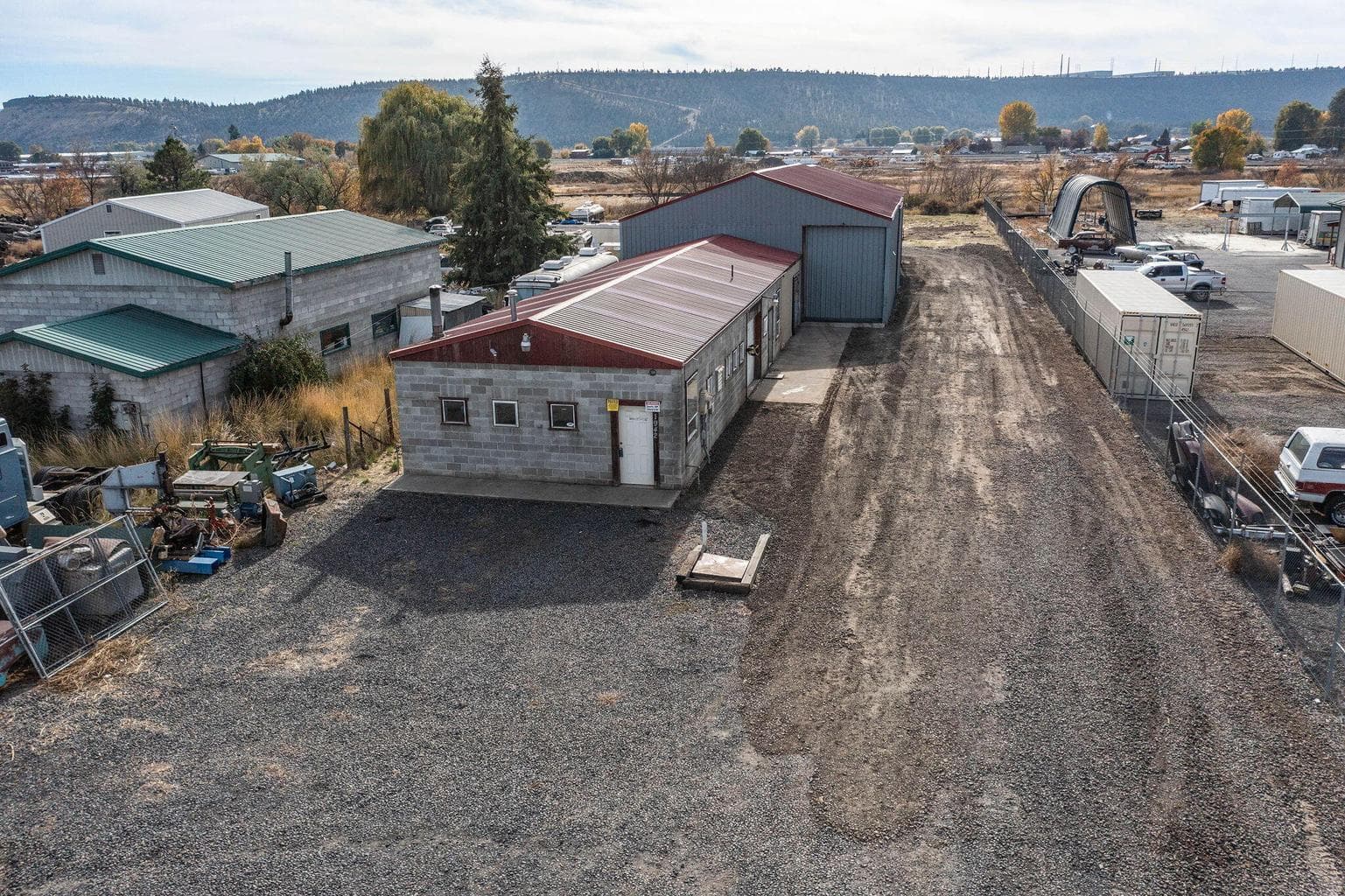 Photo of 1942 NW Industrial Park Road 27 of 48