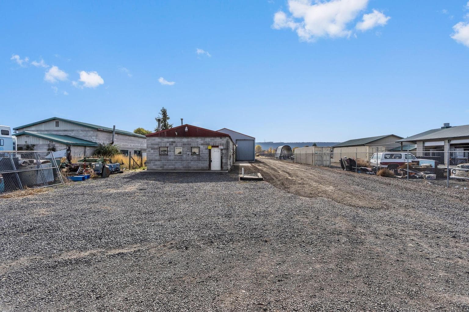 Photo of 1942 NW Industrial Park Road 30 of 48
