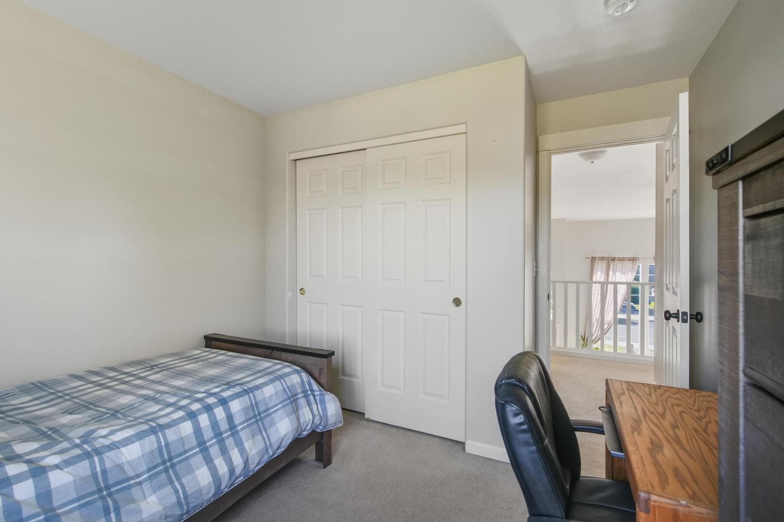 Photo of 1653 NW Spruce Place 31 of 37