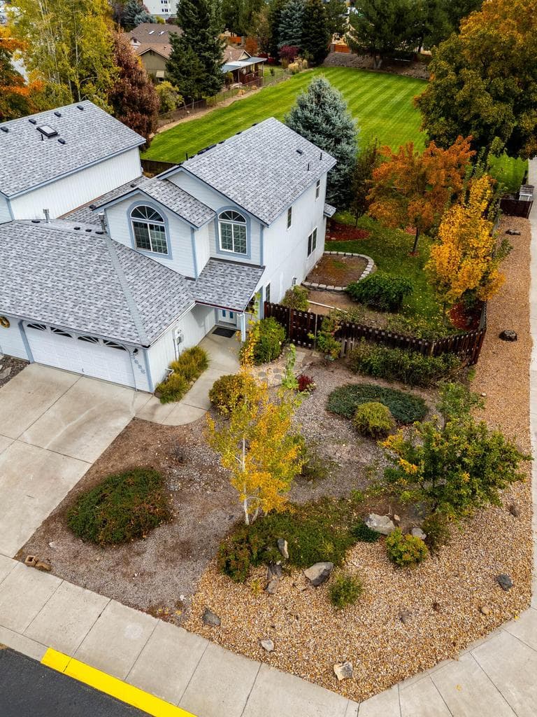 Photo of 3686 SW Bobby Jones Court 37 of 44