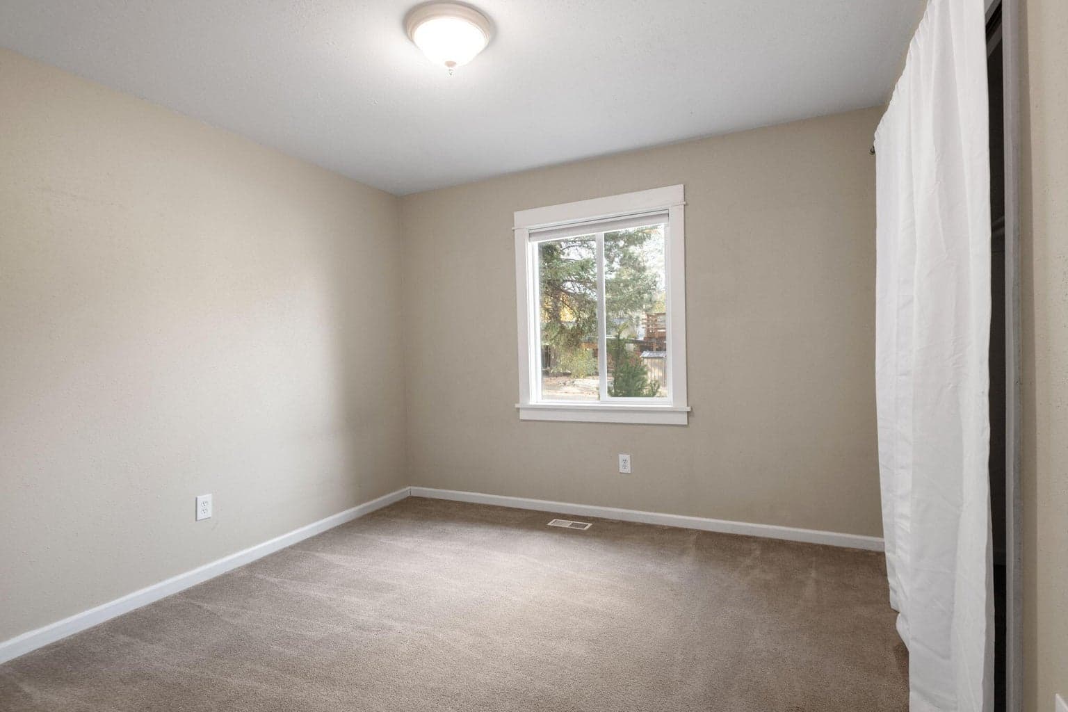 Guest bedroom #2