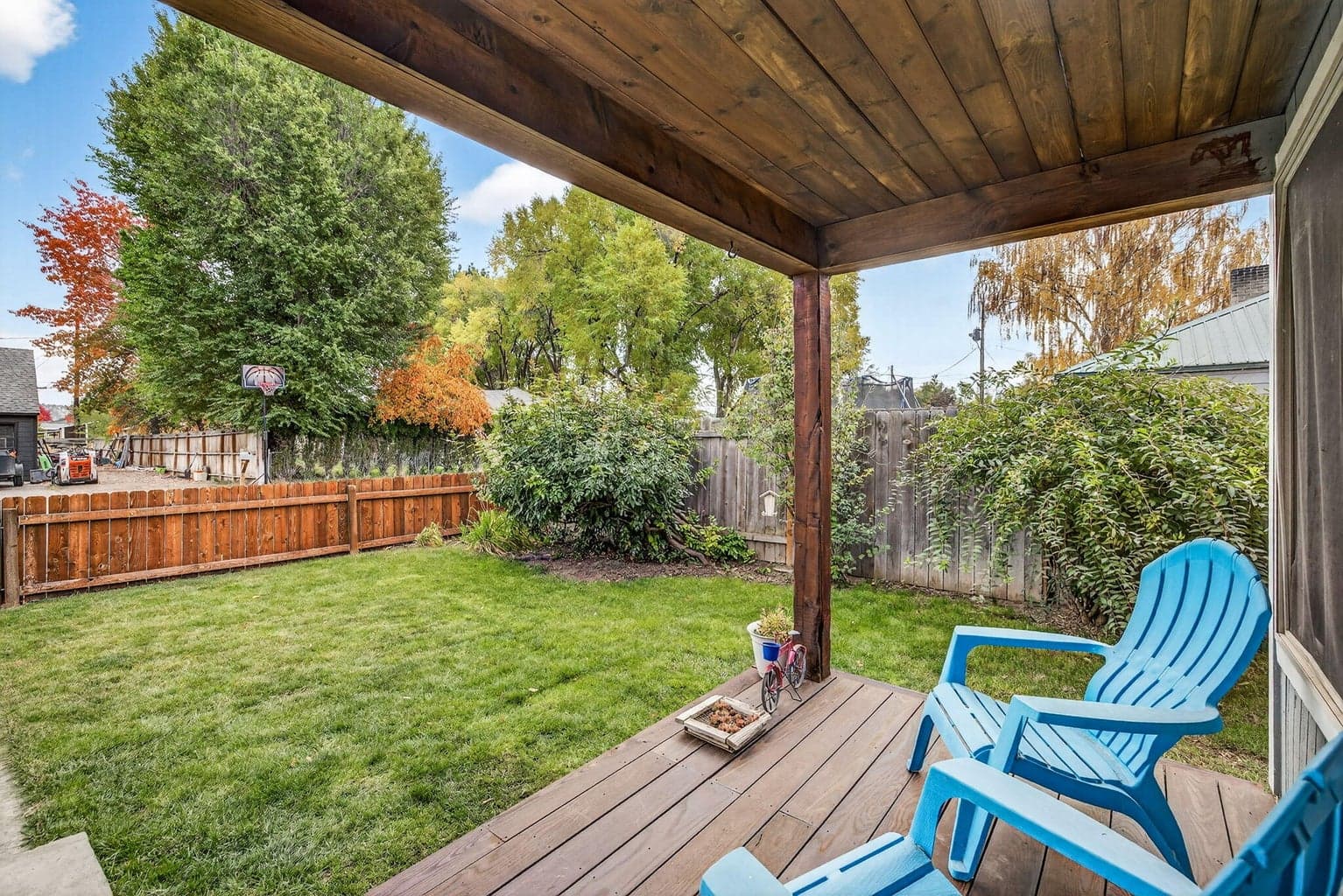 Photo of 1125 NE McRae Court 12 of 64