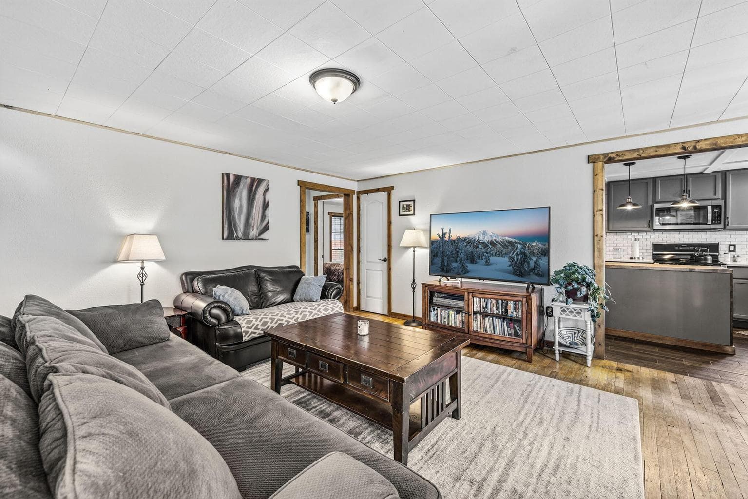 Photo of 1125 NE McRae Court 14 of 64