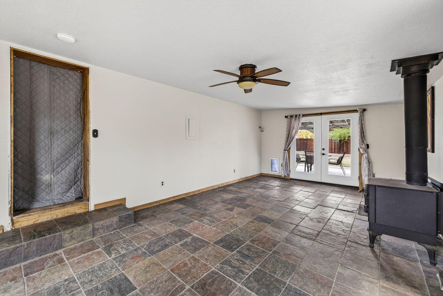 Photo of 1125 NE McRae Court 22 of 64