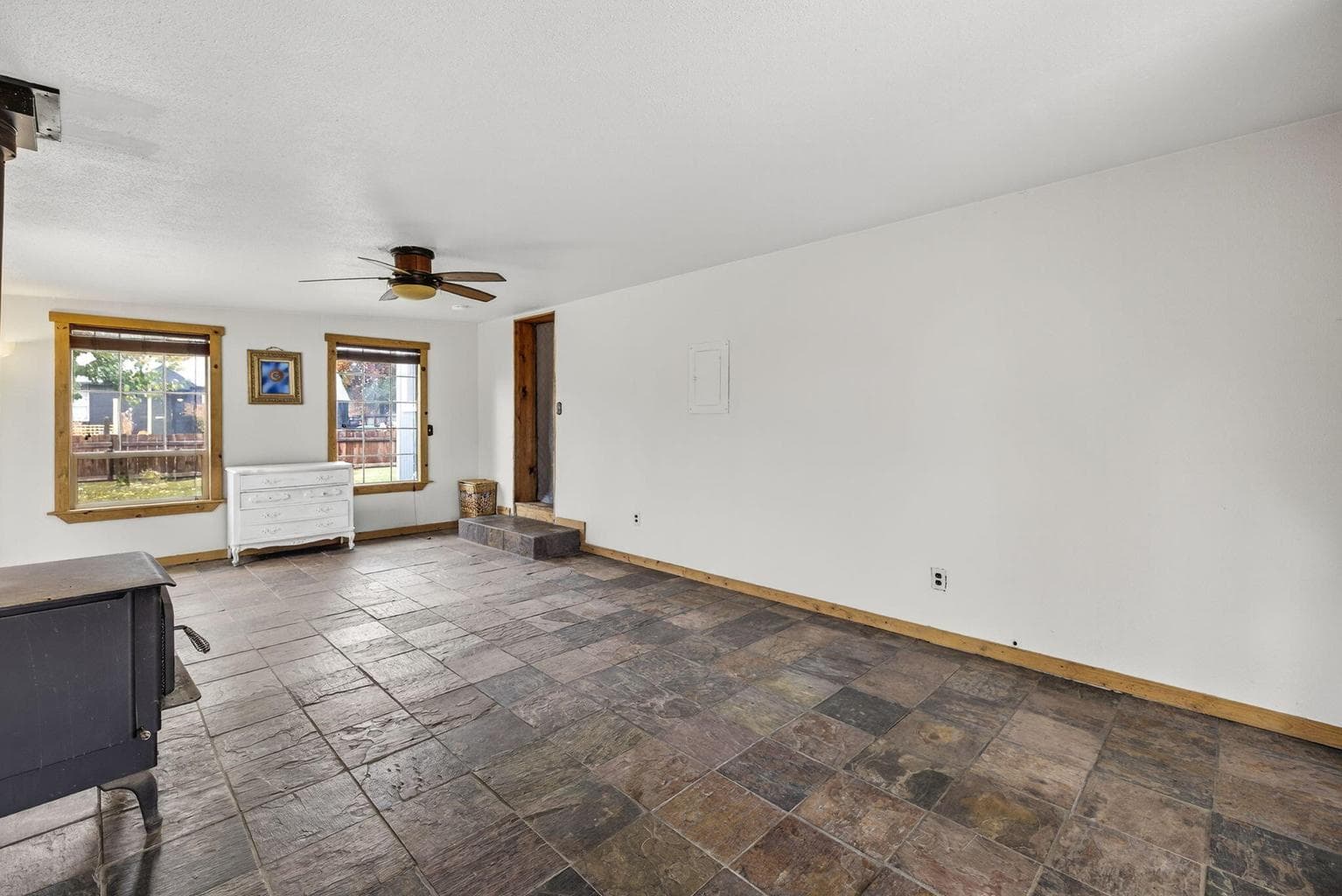 Photo of 1125 NE McRae Court 23 of 64