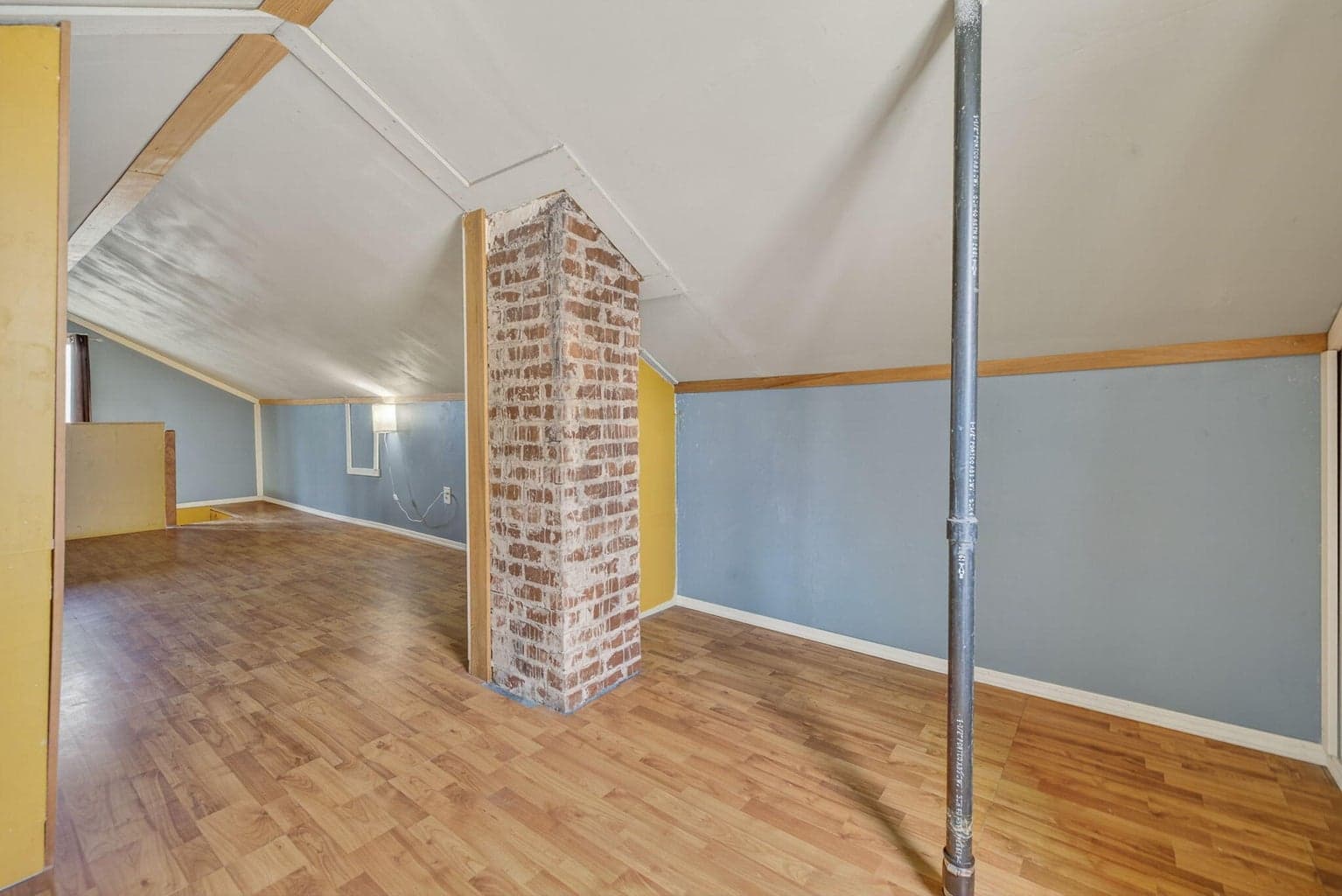 Photo of 1125 NE McRae Court 33 of 64