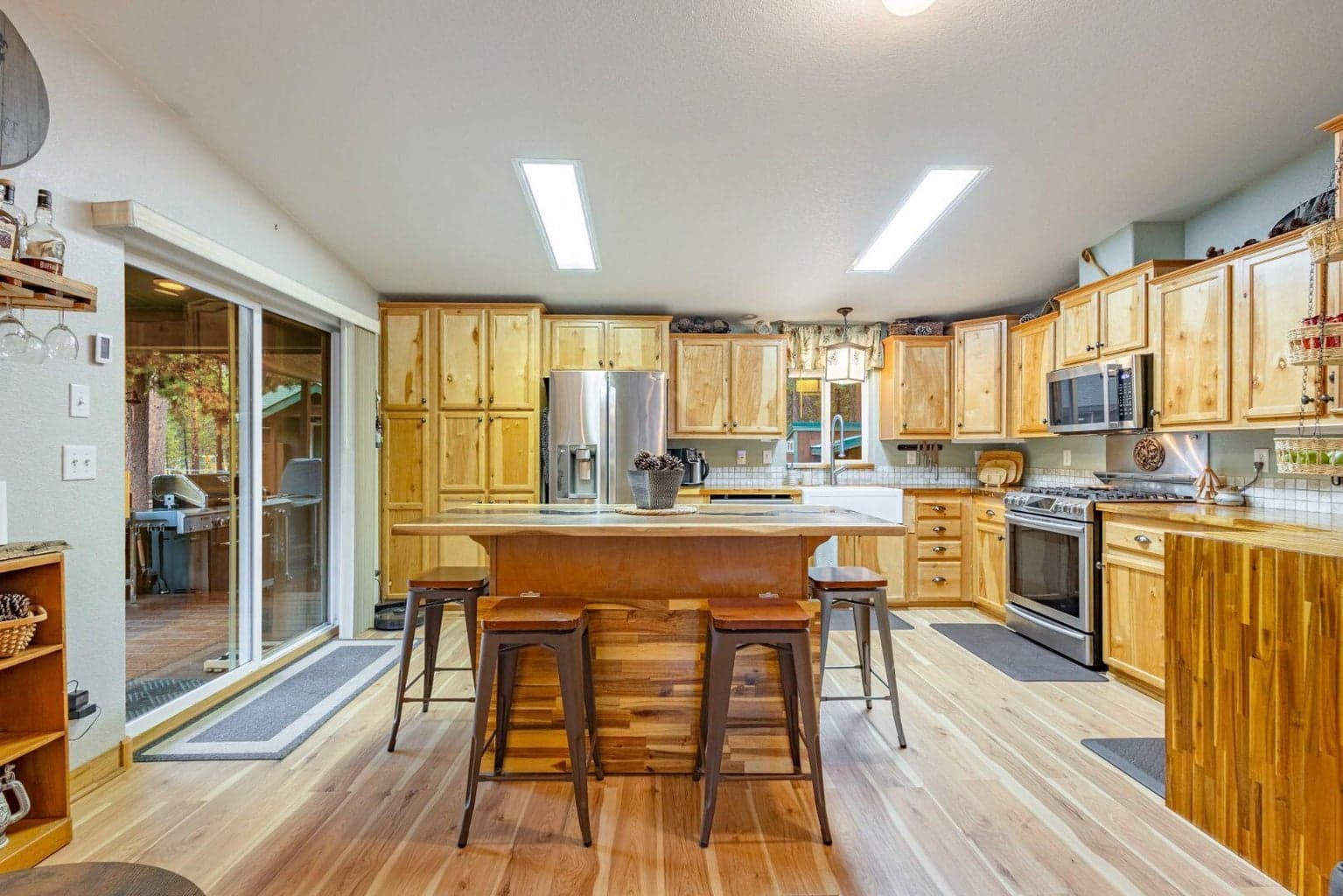 Photo of 16911 Indigo Lane 6 of 53