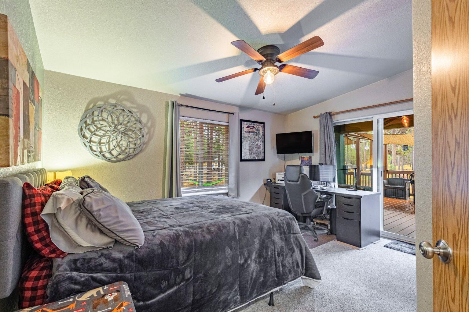 Photo of 16911 Indigo Lane 12 of 53