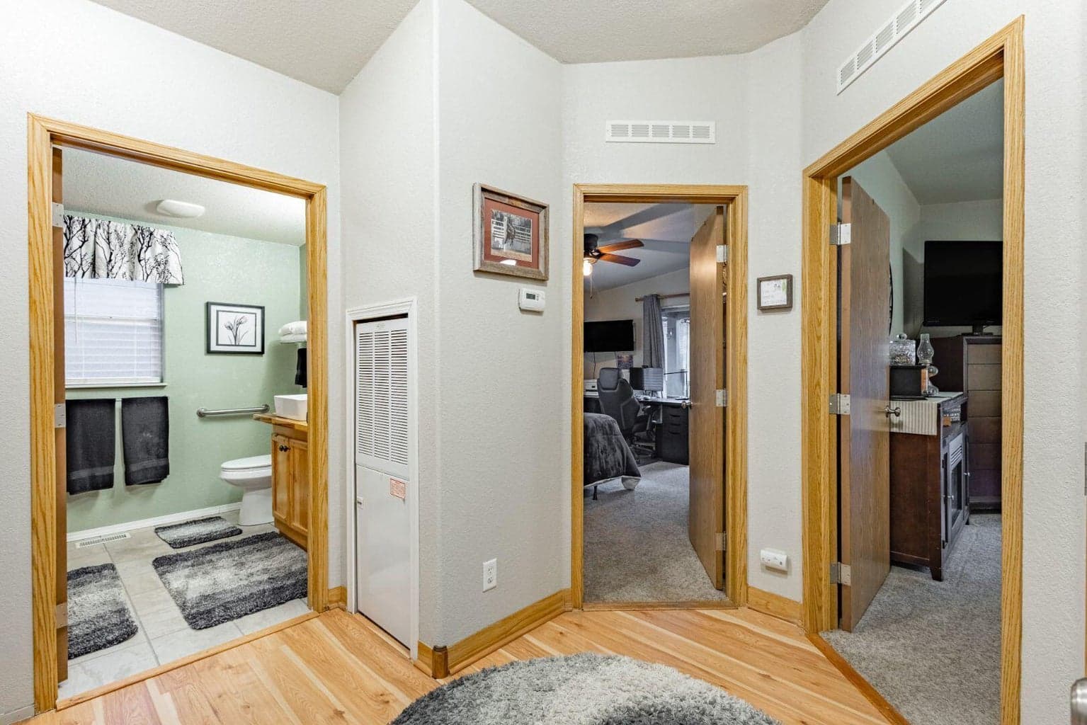 Photo of 16911 Indigo Lane 16 of 53