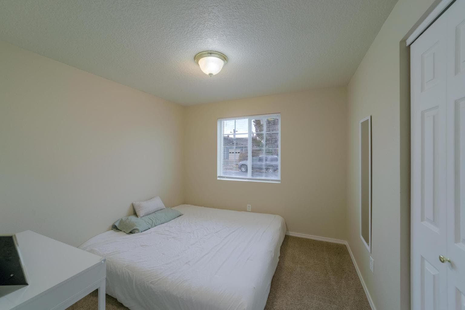 Photo of 2068 NE Elk Street 21 of 28