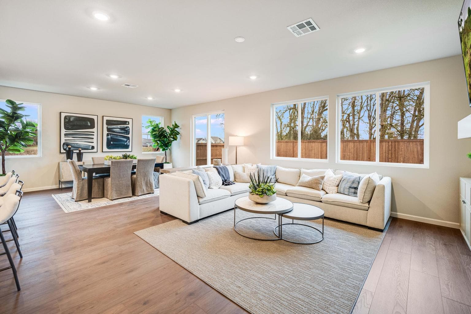 Photo of 63249 Carly Ln 8 of 34