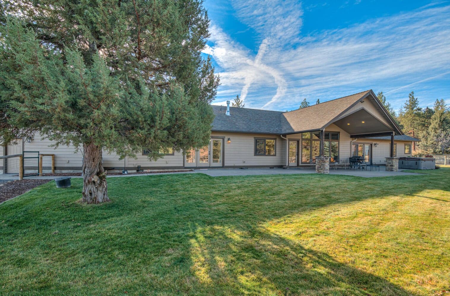 Photo of 16816 Ponderosa Cascade Drive 9 of 44
