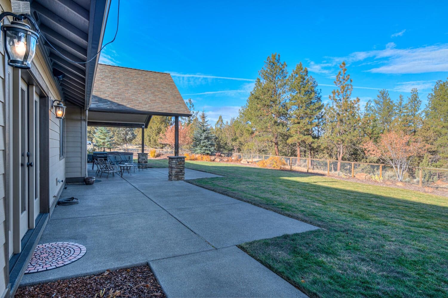 Photo of 16816 Ponderosa Cascade Drive 10 of 44