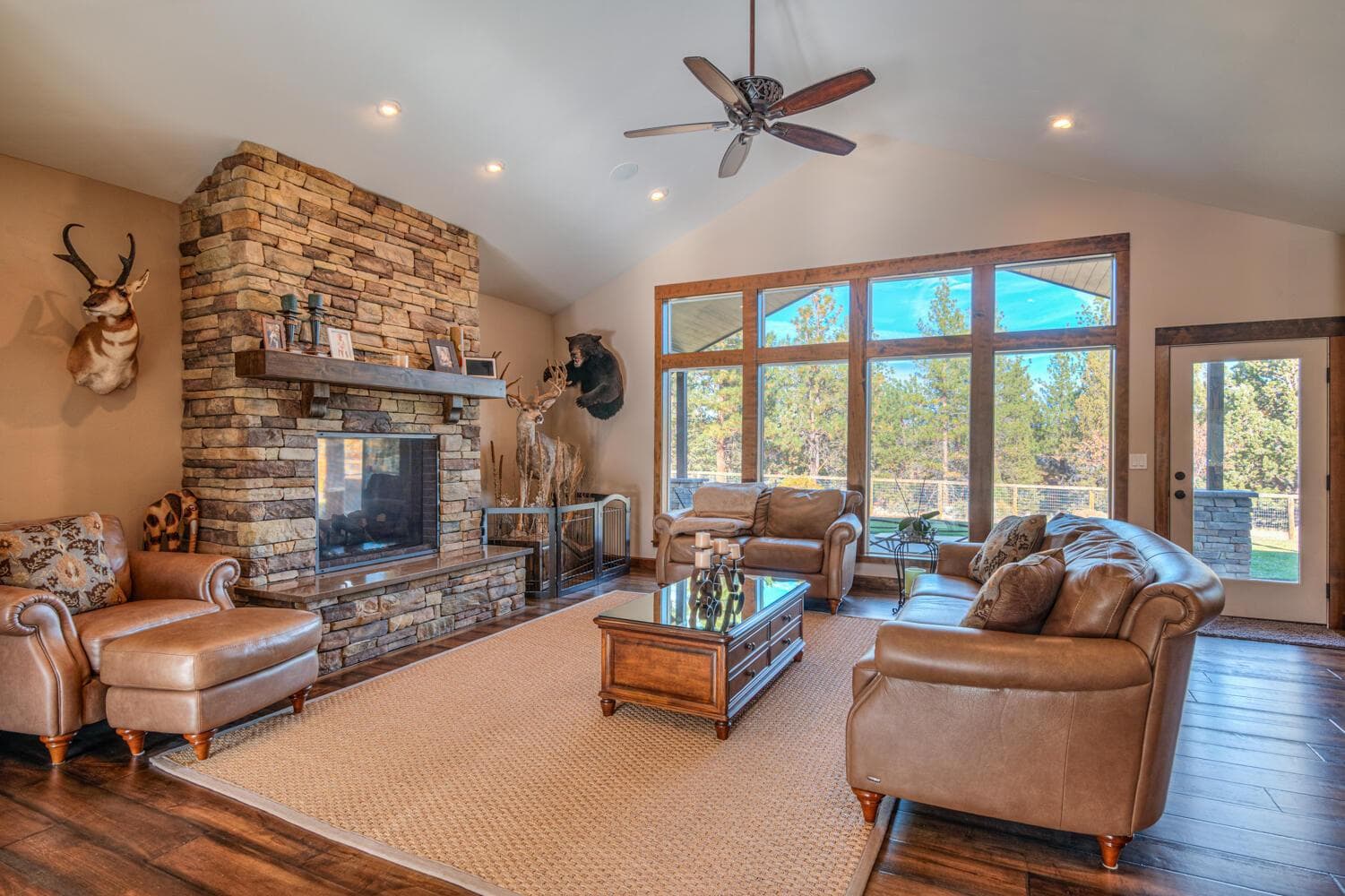 Photo of 16816 Ponderosa Cascade Drive 17 of 44