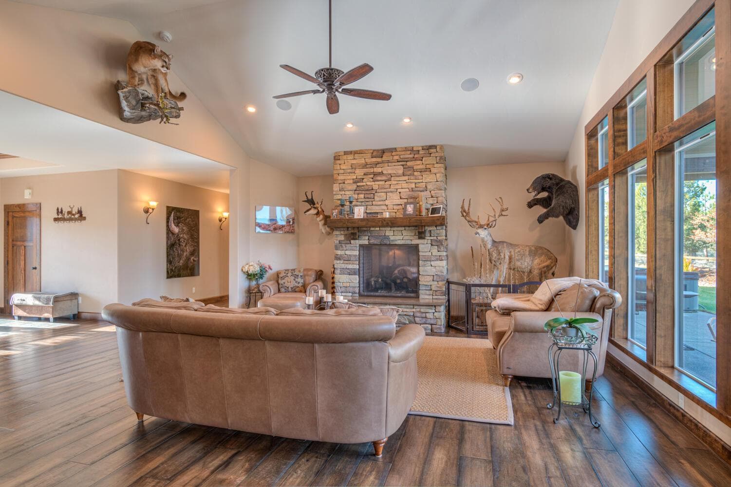 Photo of 16816 Ponderosa Cascade Drive 18 of 44