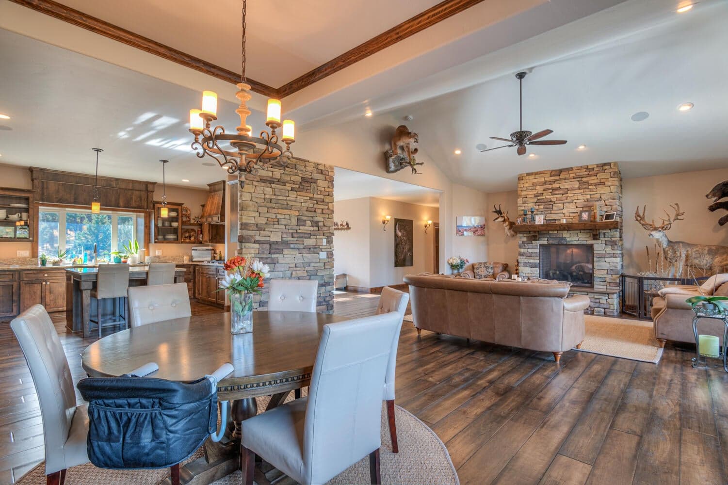Photo of 16816 Ponderosa Cascade Drive 21 of 44