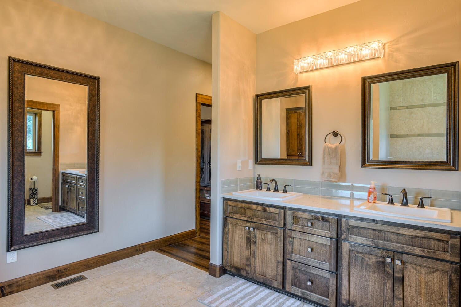 Photo of 16816 Ponderosa Cascade Drive 30 of 44