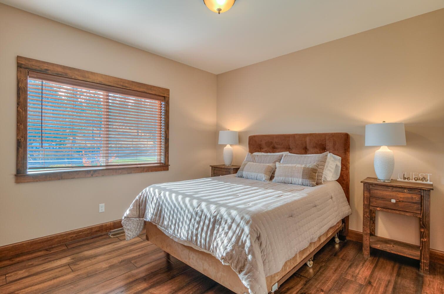 Photo of 16816 Ponderosa Cascade Drive 33 of 44