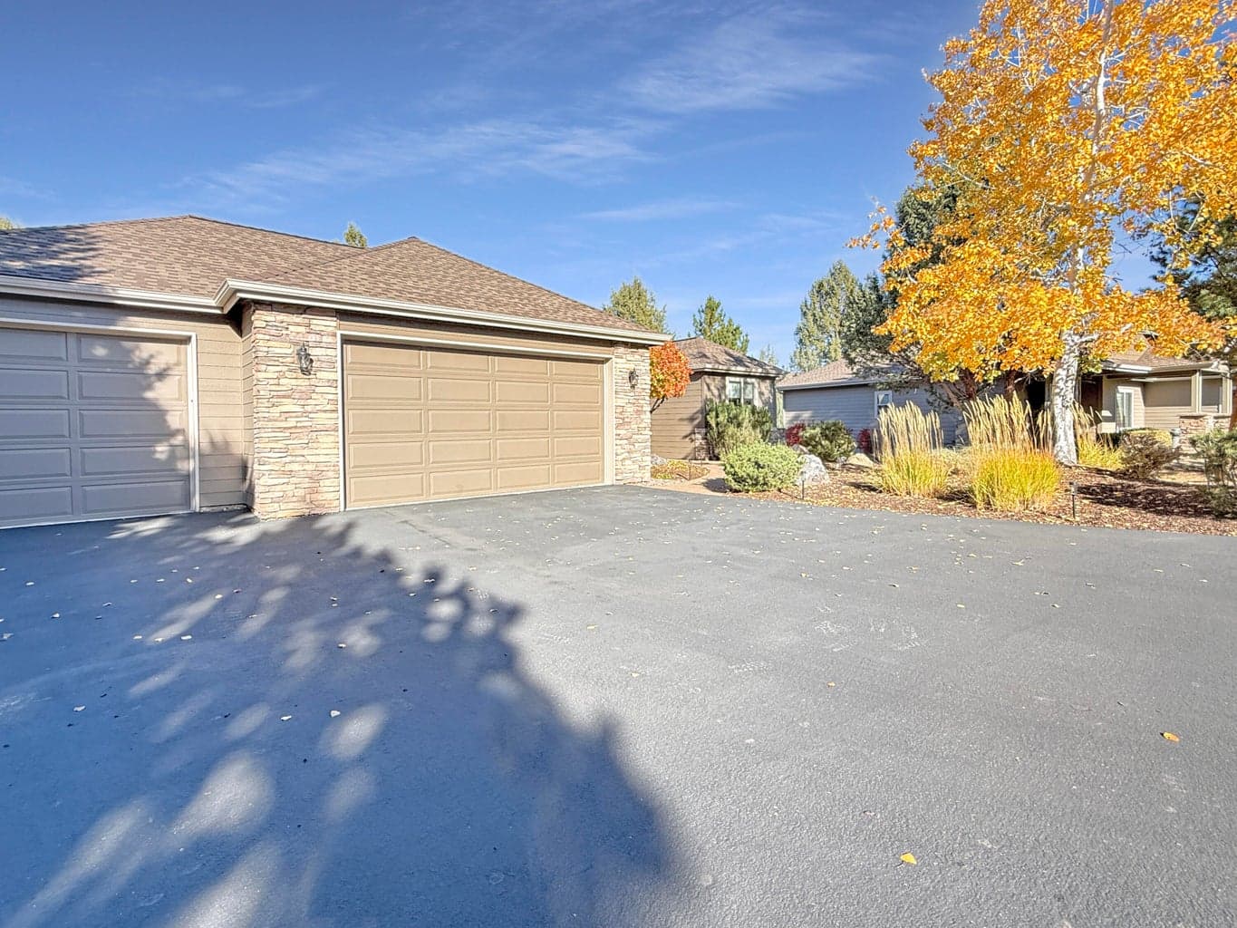Photo of 8141 Granite Falls Drive 7 of 41