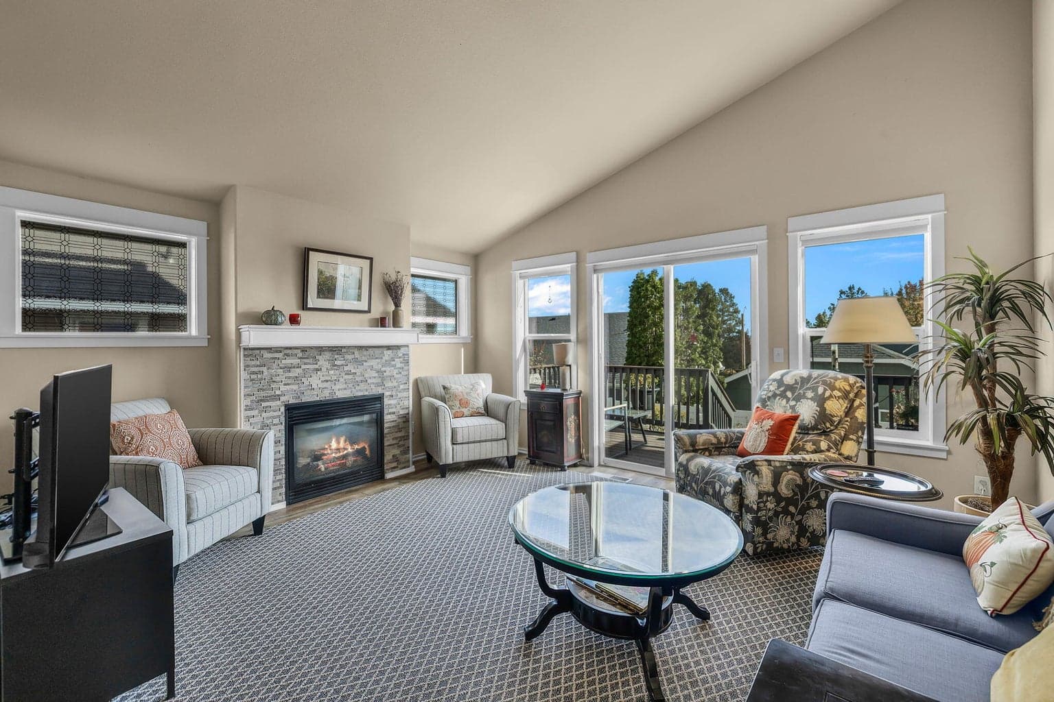 Photo of 3644 SW 30th Street 19 of 40