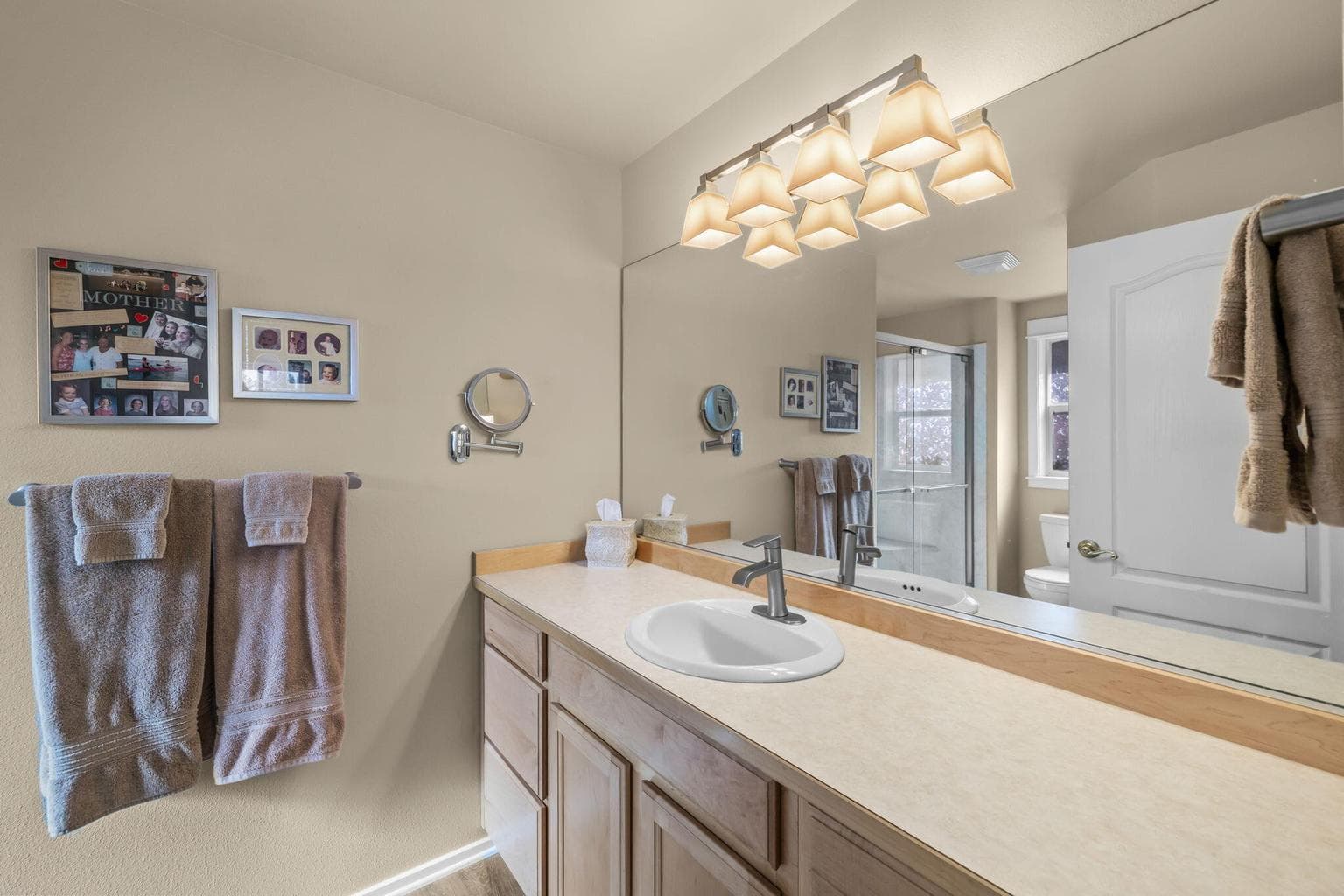 Photo of 3644 SW 30th Street 26 of 40