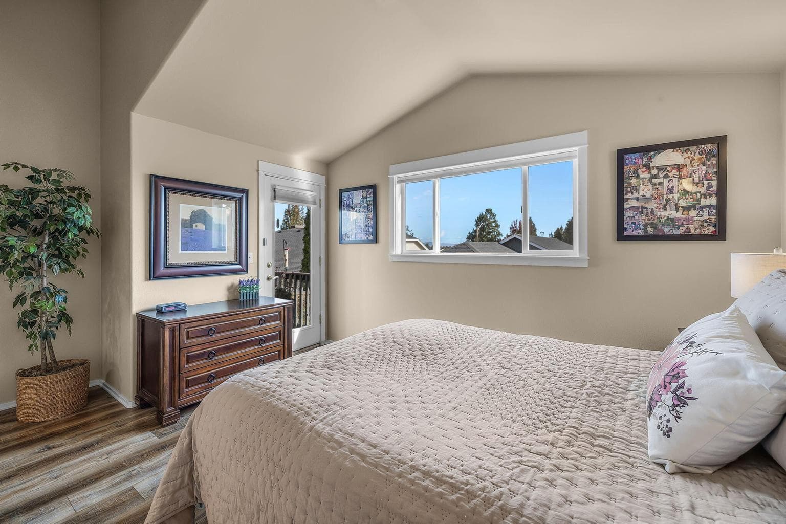 Photo of 3644 SW 30th Street 24 of 40
