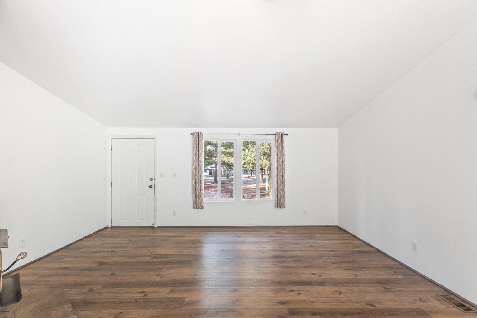 Photo of 53044 Tarry Lane 8 of 41