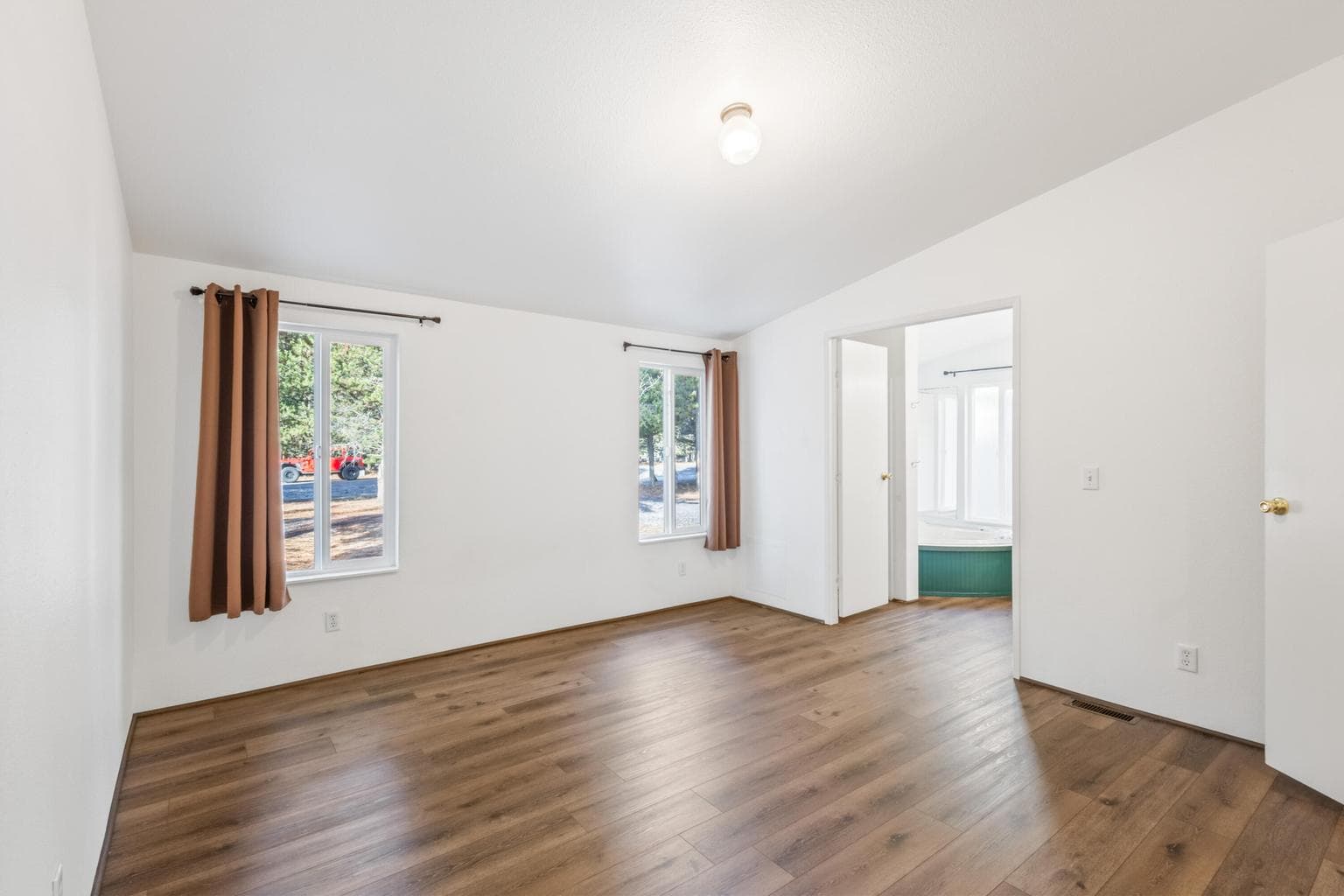 Photo of 53044 Tarry Lane 19 of 41