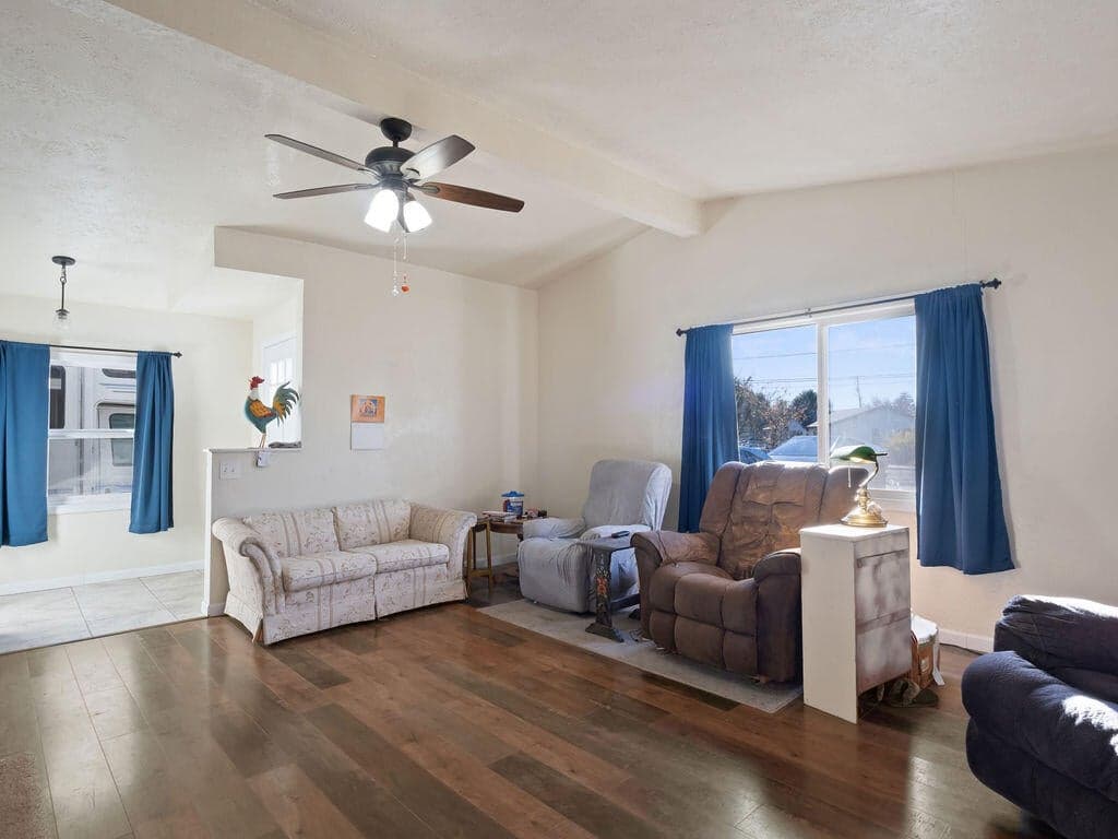 Photo of 4121 Altamont 2 of 31