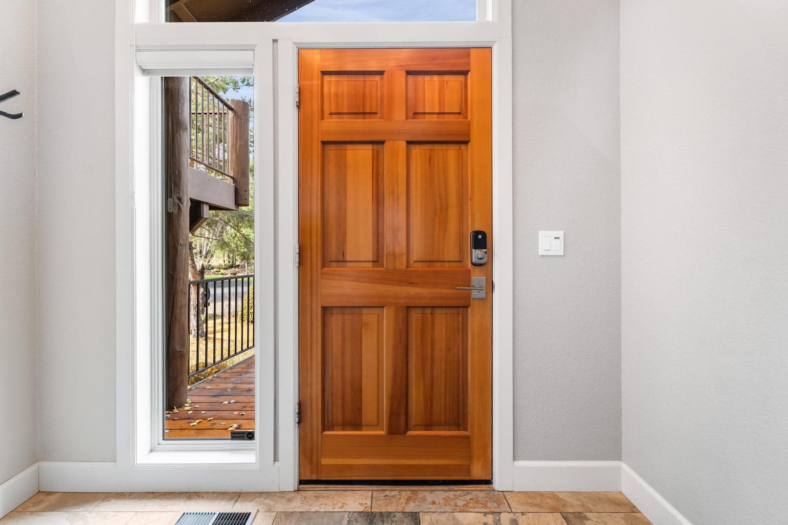 Photo of 17927 Foursome Lane 24 of 40