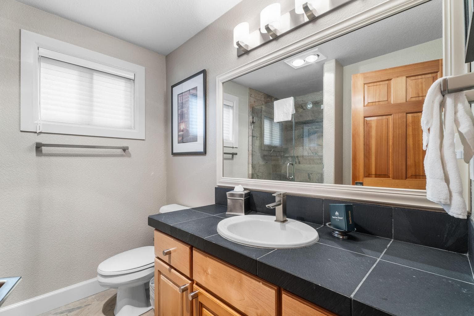 Photo of 17927 Foursome Lane 23 of 40