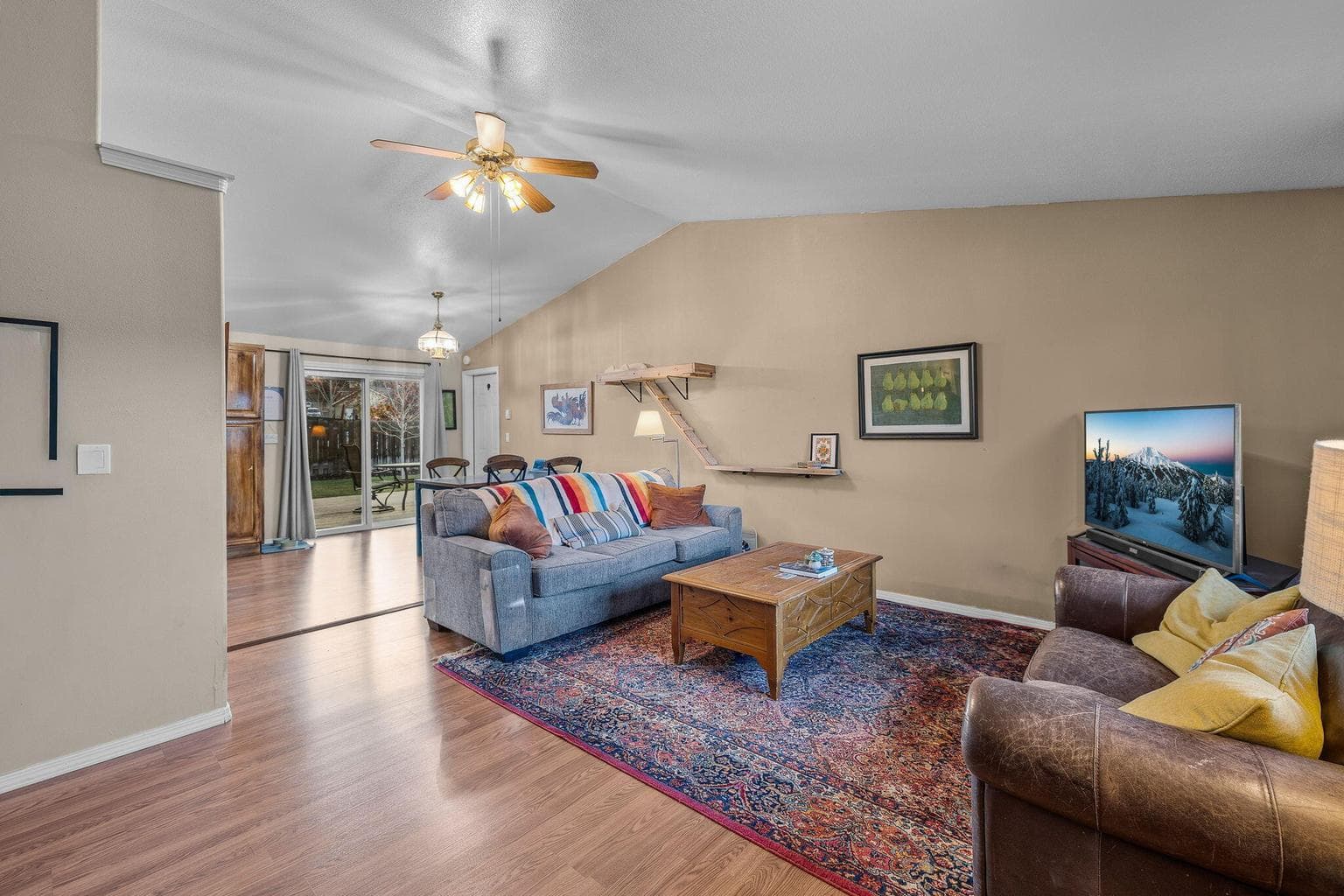 Photo of 3248 SW Salmon Avenue 6 of 32