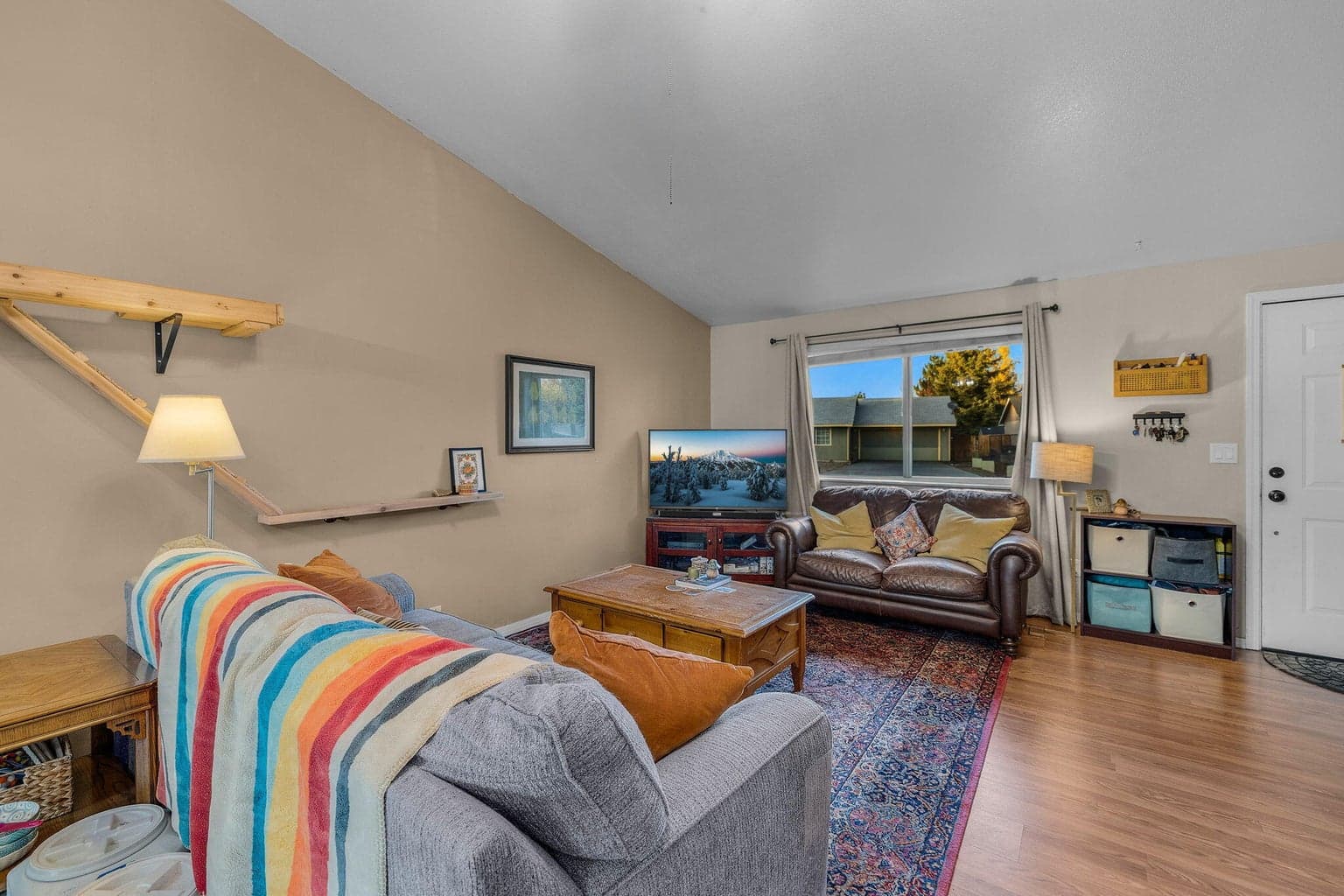 Photo of 3248 SW Salmon Avenue 8 of 32