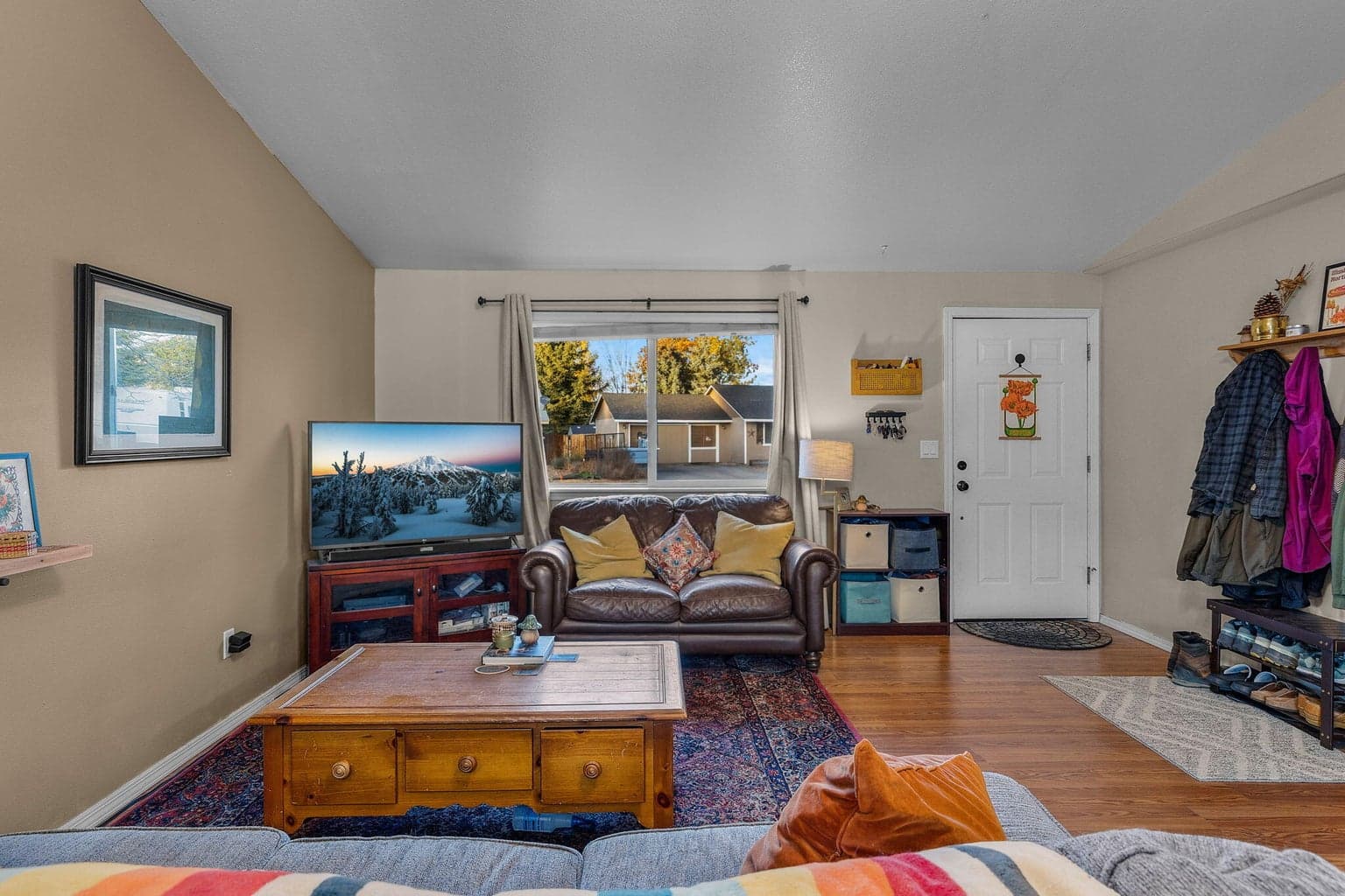 Photo of 3248 SW Salmon Avenue 9 of 32