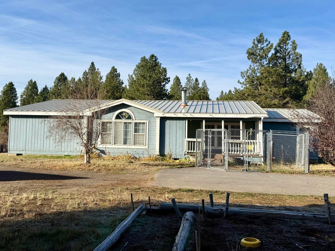 370 Highway 422
