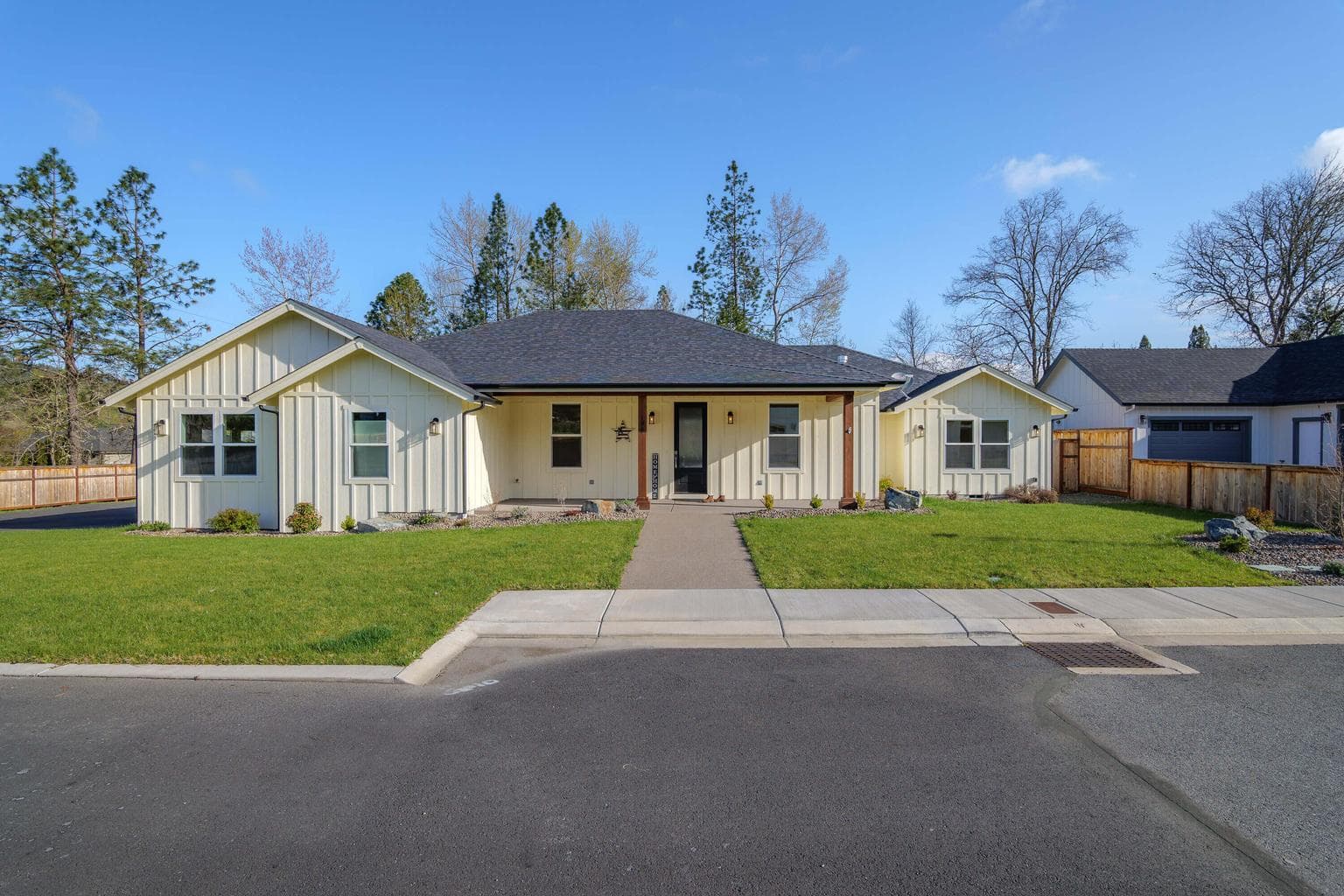 Photo of 199 Black Oak 5 of 49