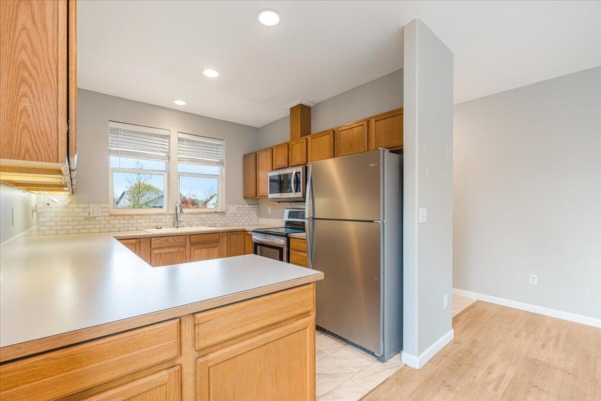 Photo of 1210 SW 32nd Court 11 of 36
