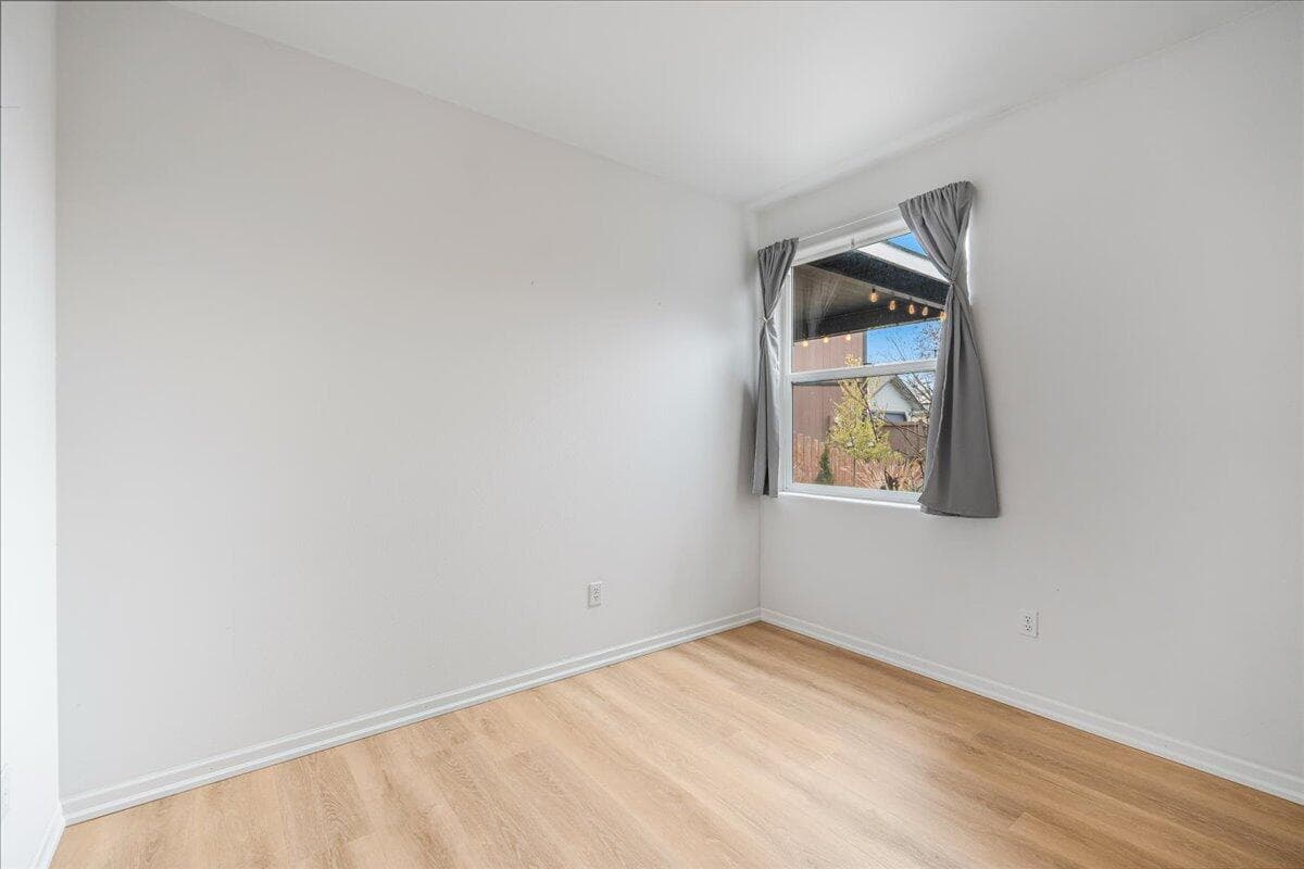Photo of 1210 SW 32nd Court 22 of 36