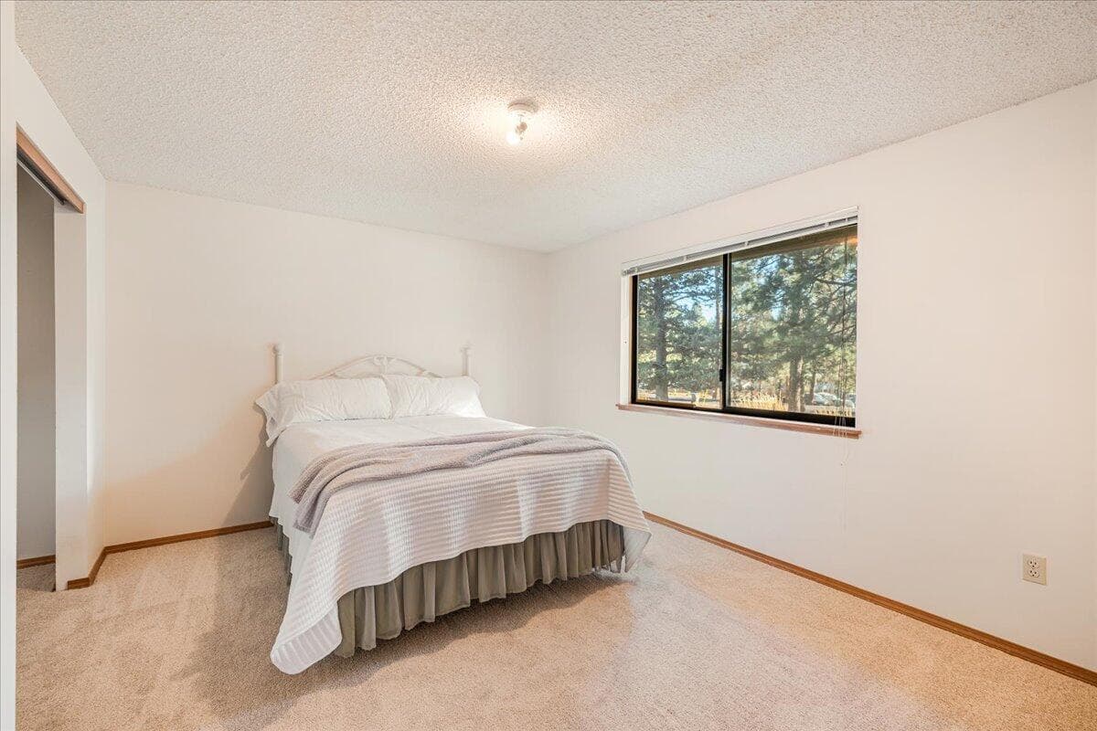 Photo of 19304 Baker Road 17 of 37