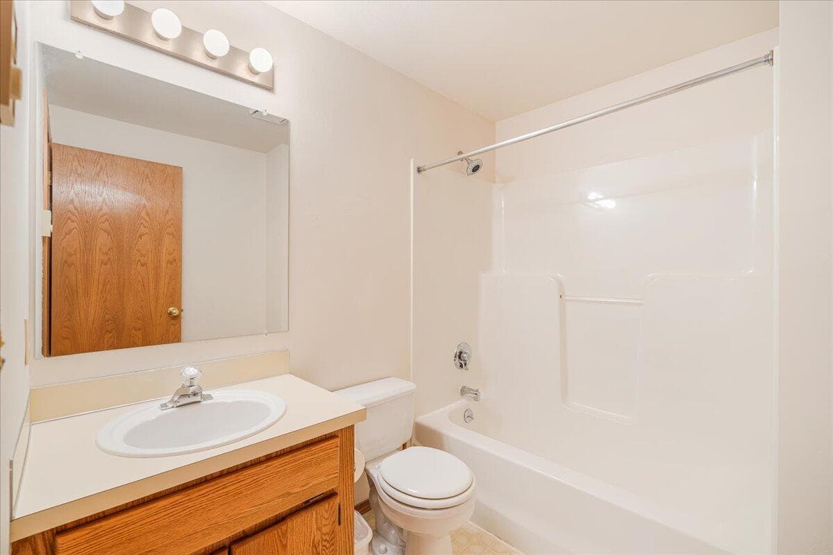 Photo of 19304 Baker Road 26 of 37