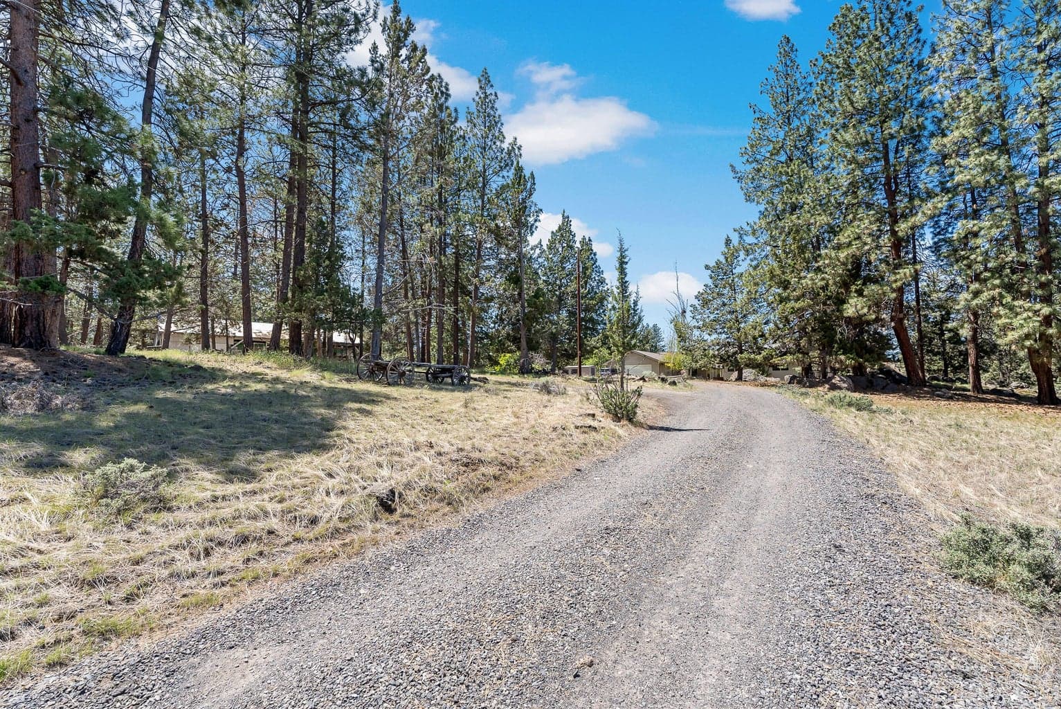 Photo of 61521 Sunny Breeze Lane 2 of 18