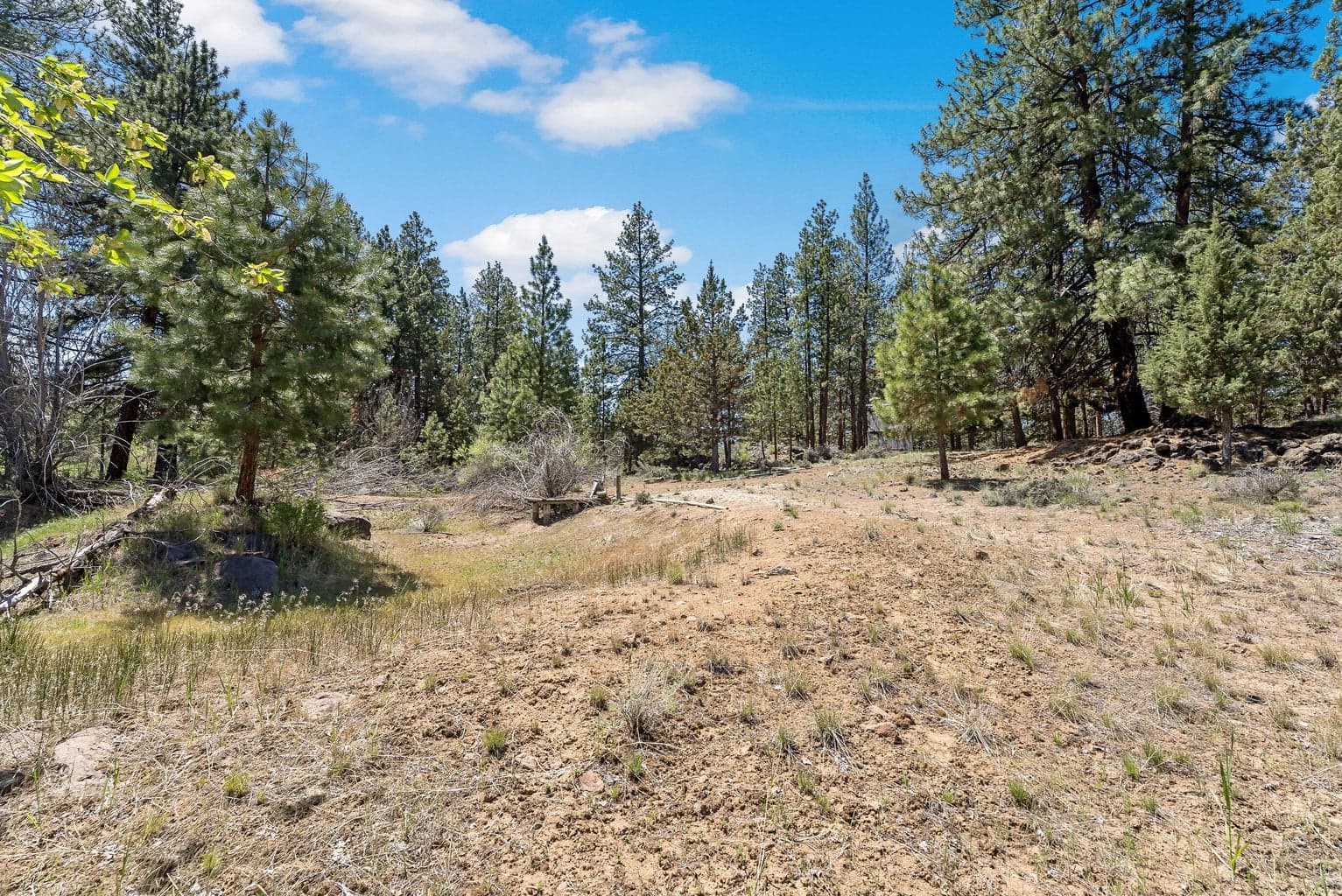 Photo of 61521 Sunny Breeze Lane 4 of 18