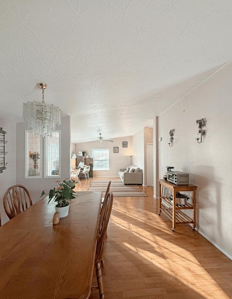 Photo of 1570 Peach 5 of 22
