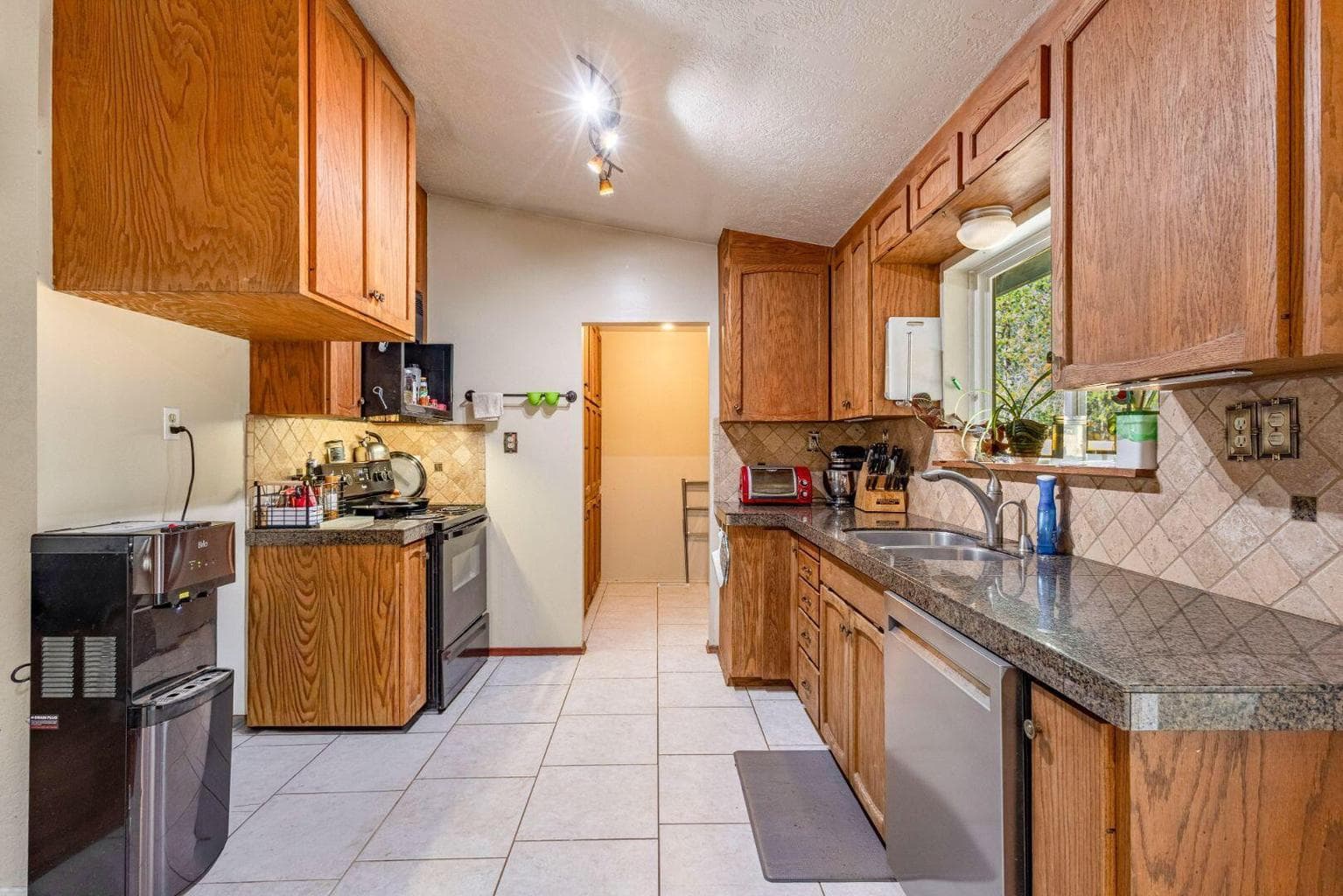 Photo of 16510 Shanks Lane 12 of 39