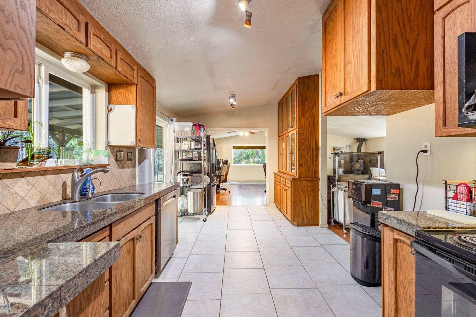 Photo of 16510 Shanks Lane 13 of 39