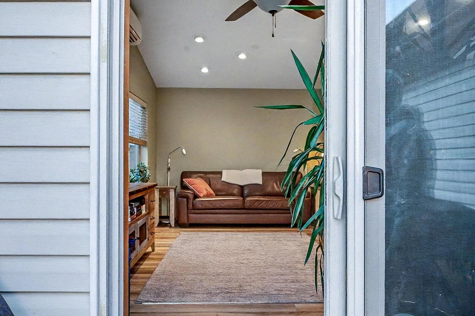 Photo of 2976 NE Bluebell Lane 29 of 34