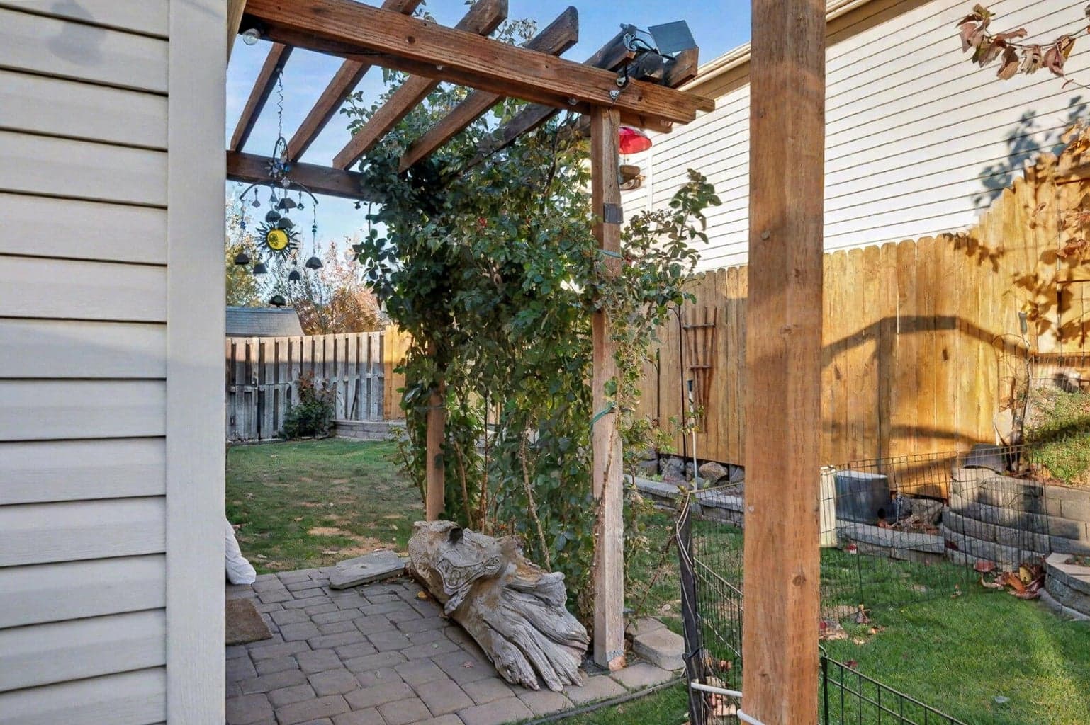 Photo of 2976 NE Bluebell Lane 30 of 34